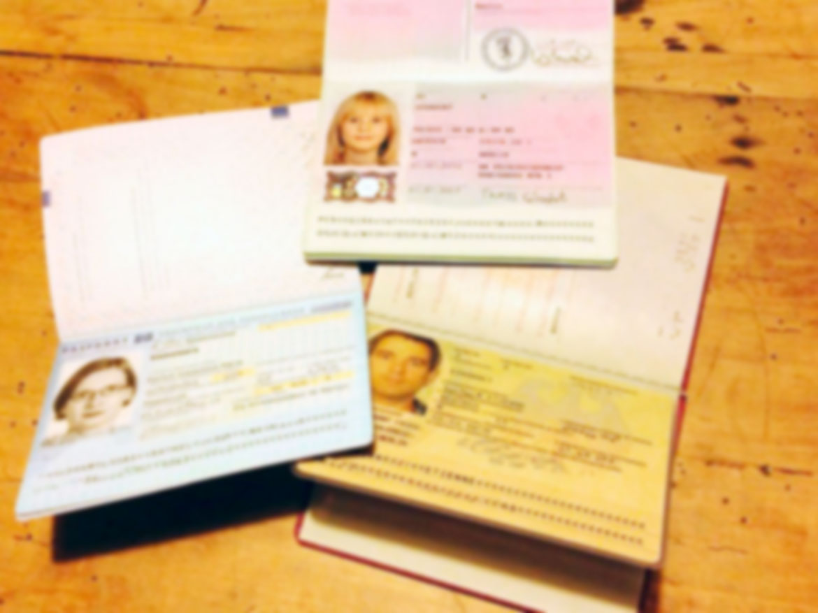 alle einen Pass